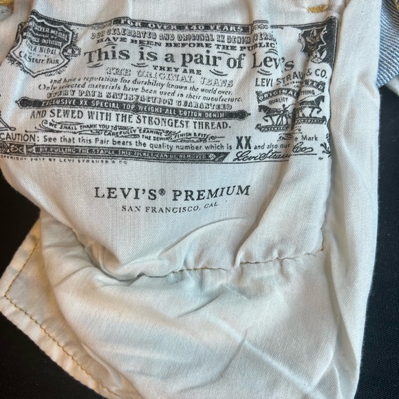 LEVI STRAUSS Vintage Lightwash Denim 501 distress Jean Shorts w27 - Picture 7 of 8